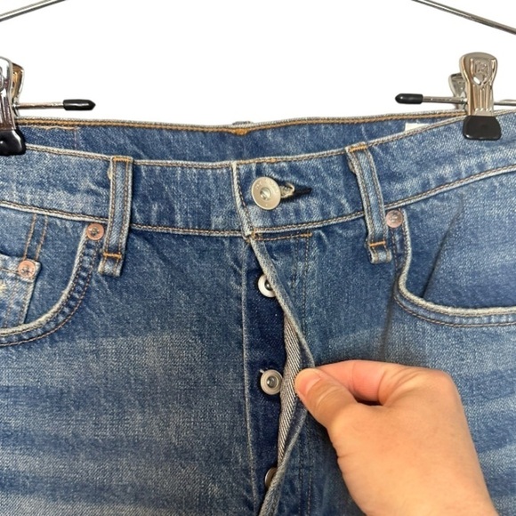 rag & bone Maya High-Rise Distressed Denim Shorts in Rochester 32 - Picture 3 of 9